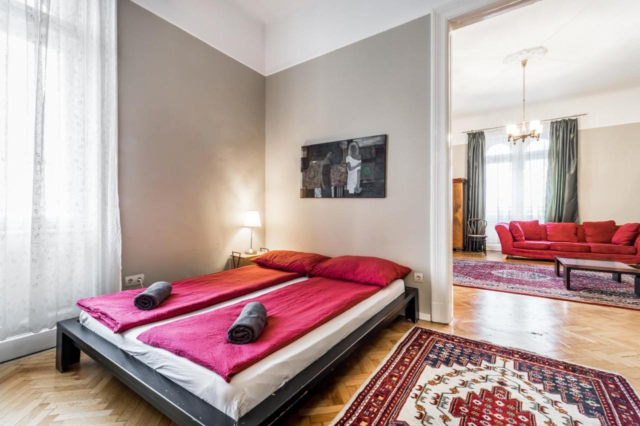 Berta - 4 Bedrooms, 3 Baths Budapest Eksteriør bilde