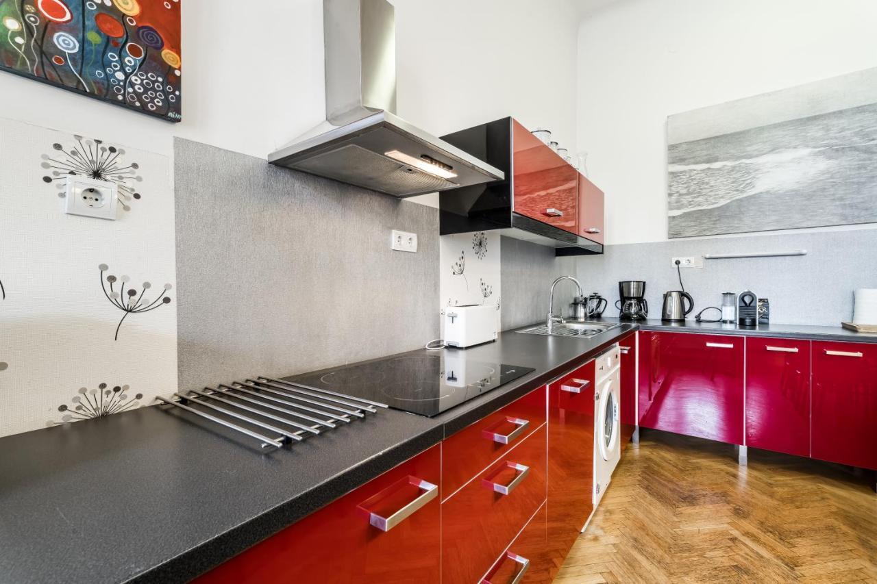Berta - 4 Bedrooms, 3 Baths Budapest Eksteriør bilde