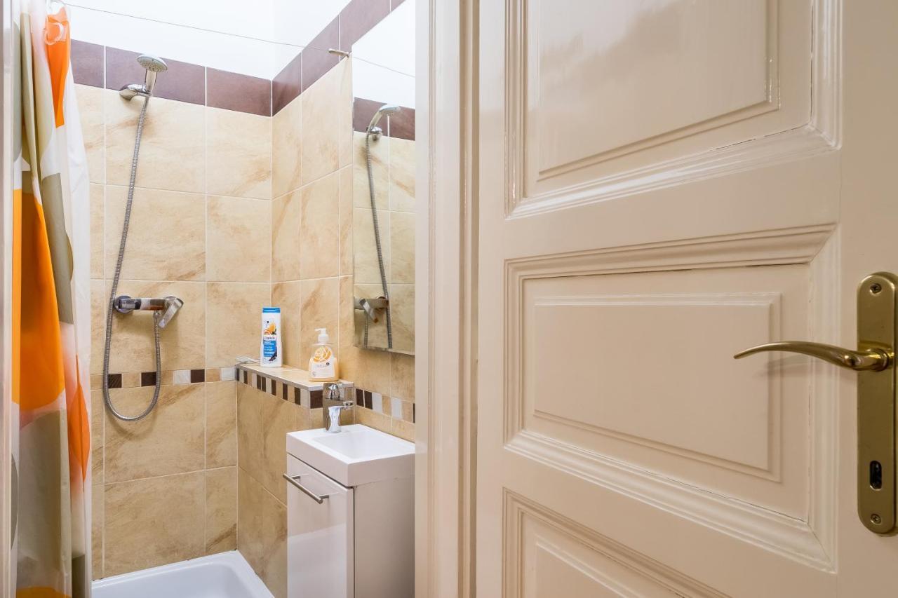 Berta - 4 Bedrooms, 3 Baths Budapest Eksteriør bilde
