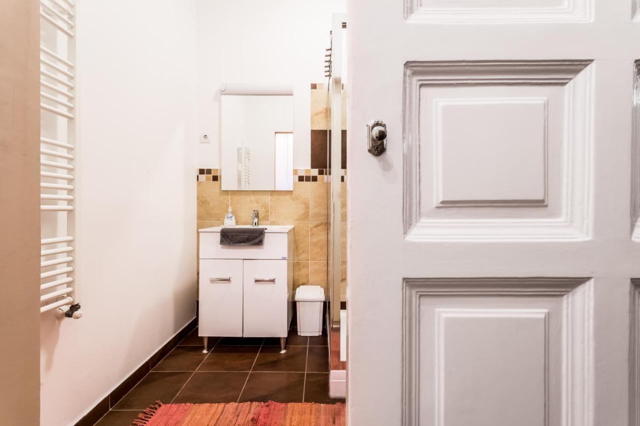 Berta - 4 Bedrooms, 3 Baths Budapest Eksteriør bilde