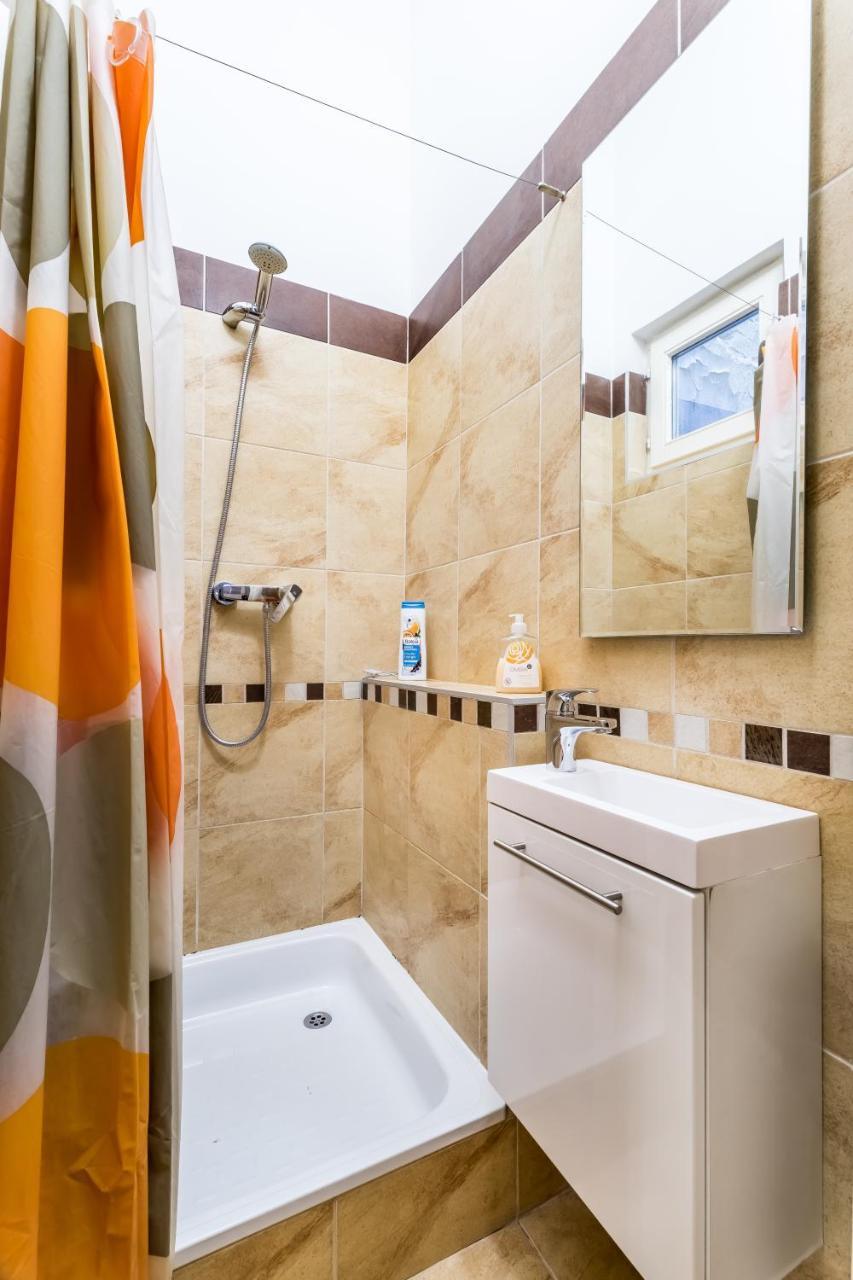 Berta - 4 Bedrooms, 3 Baths Budapest Eksteriør bilde