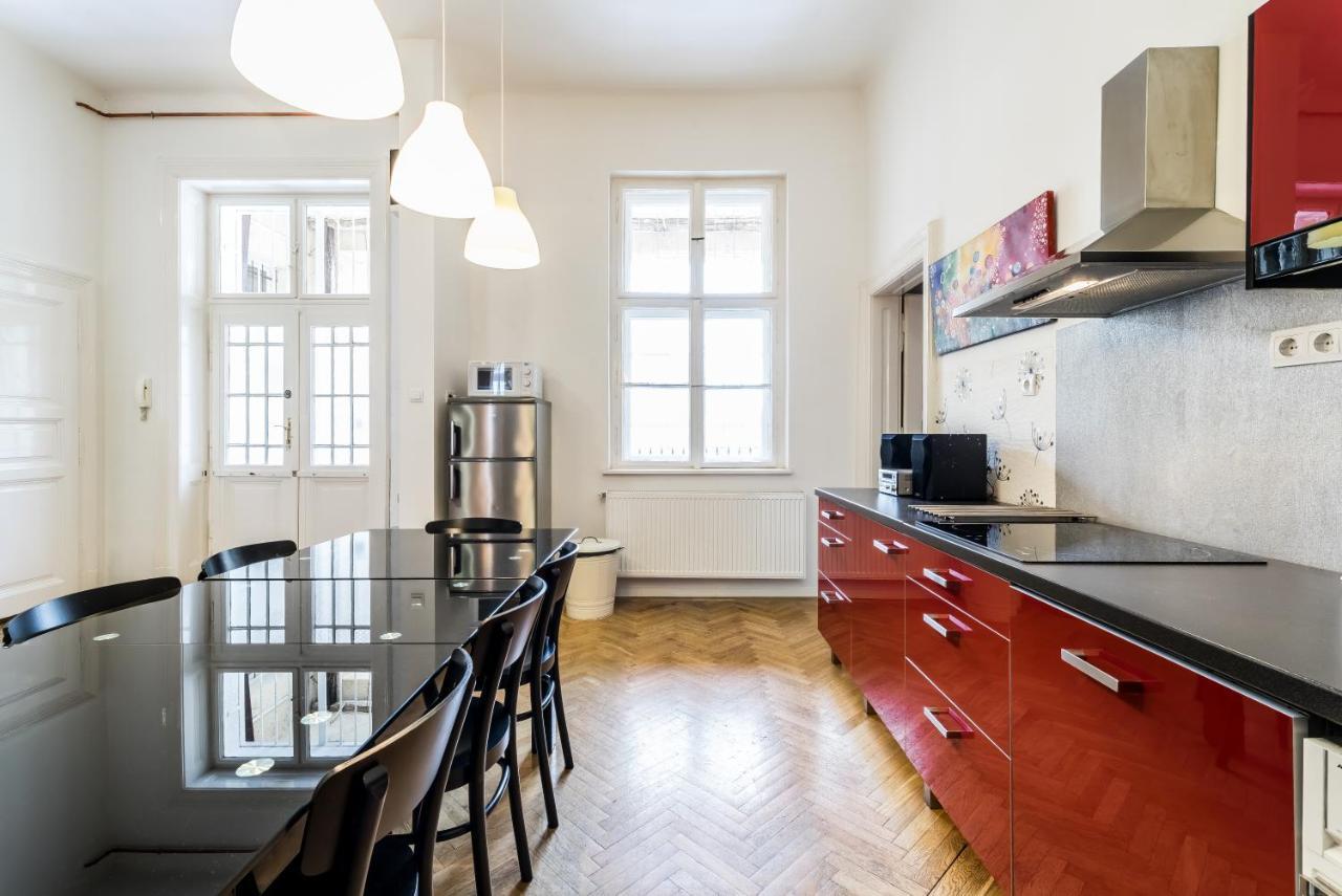 Berta - 4 Bedrooms, 3 Baths Budapest Eksteriør bilde